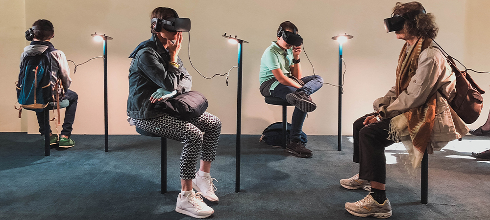 multitud de personas de realidad virtual