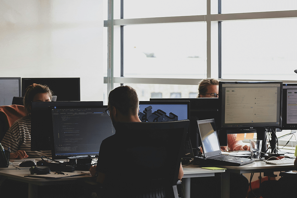 The Complexity of Monitoring Distributed Environments